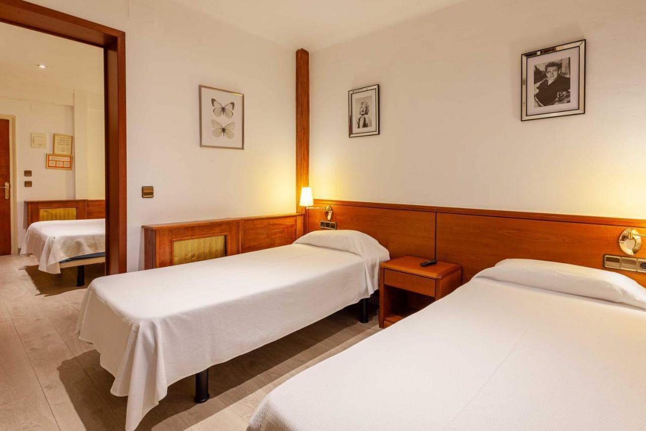 Checkin Trave Hotel Figueres  Eksteriør billede