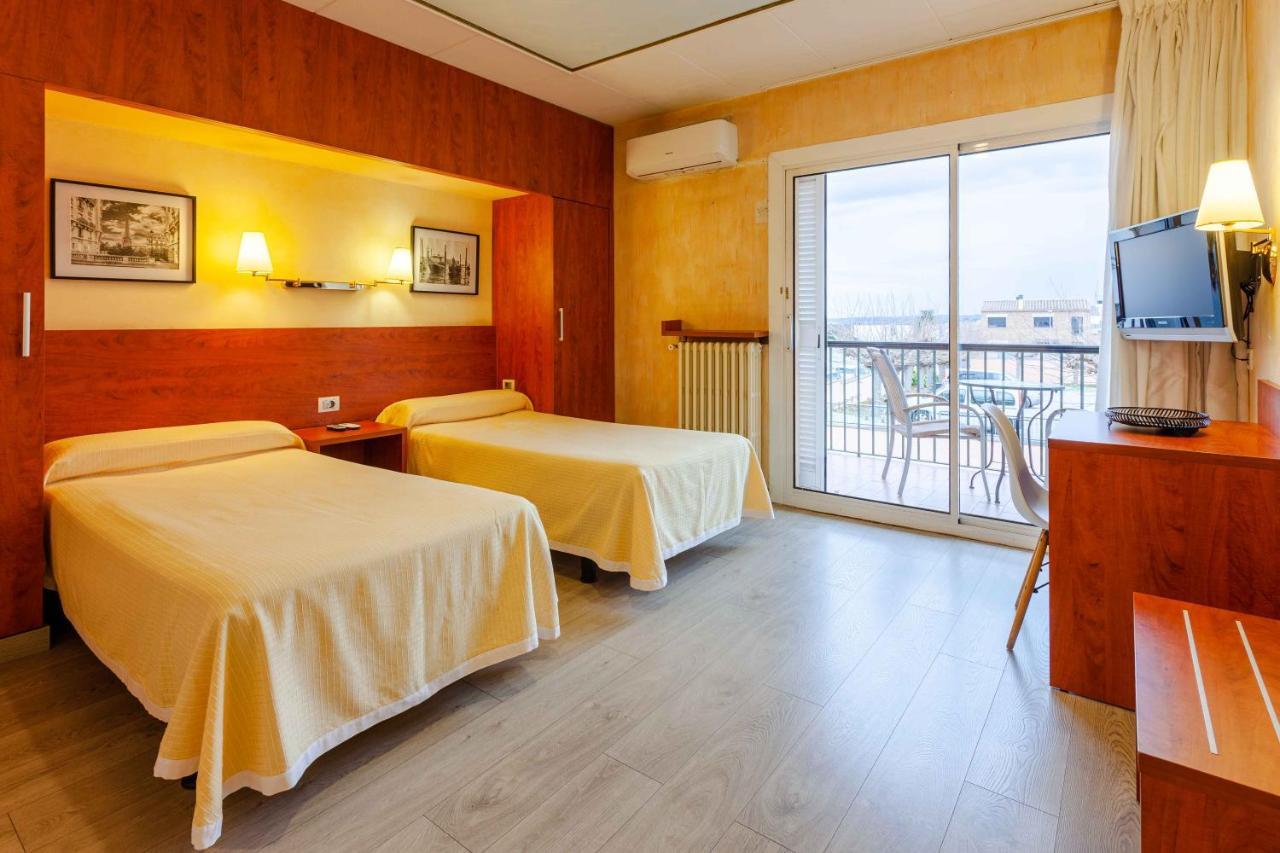 Checkin Trave Hotel Figueres  Eksteriør billede
